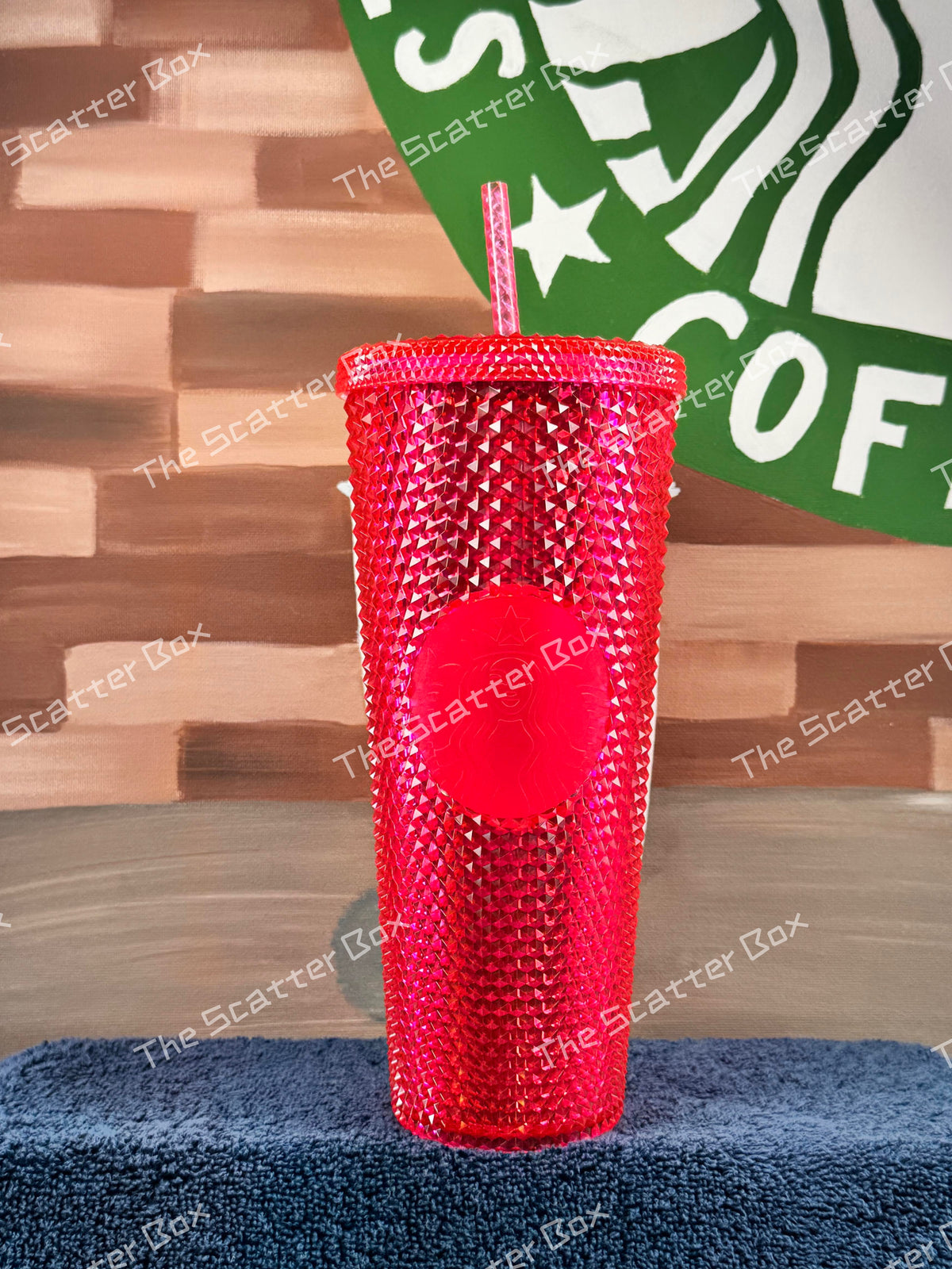 Starbucks 2019 USA Neon Pink (Hot Pink) Studded Venti