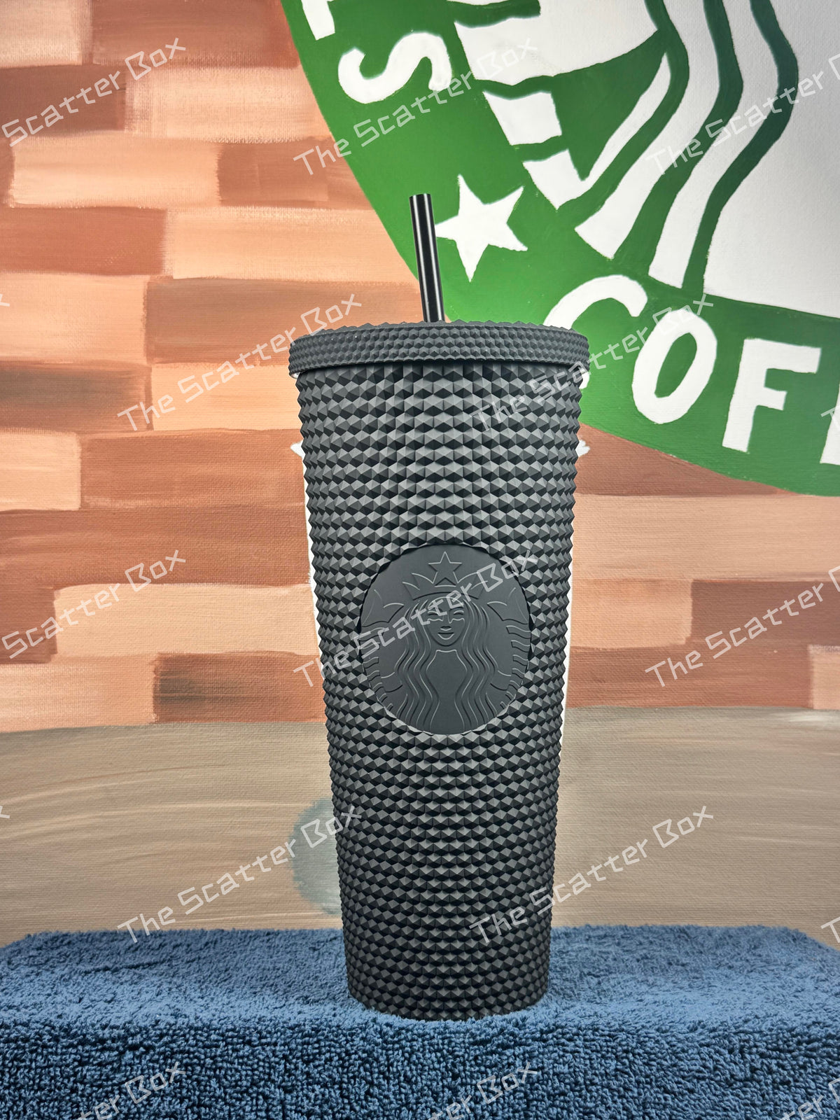 Starbucks 2109 USA Frosted Black (OG Matte Black) Studded Venti