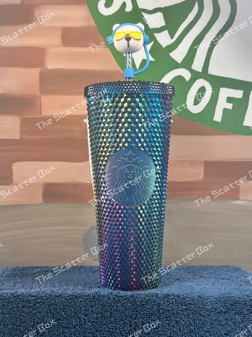 Starbucks 2023 Taiwan Blue with Bearista Oil Slick Studded Venti