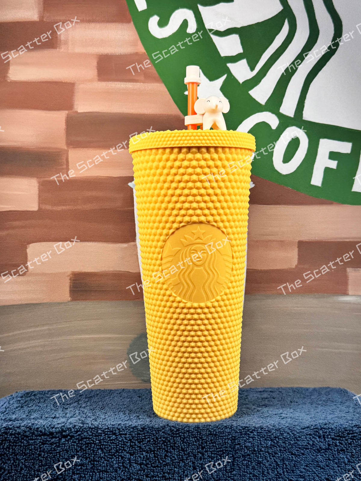 Starbucks 2023 Taiwan Yellow Elephant Studded Venti